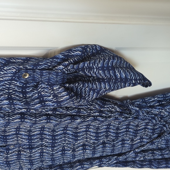 REITMANS | tie front silky dress - Picture 2 of 5